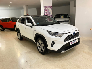 Toyota RAV4 LUXURY