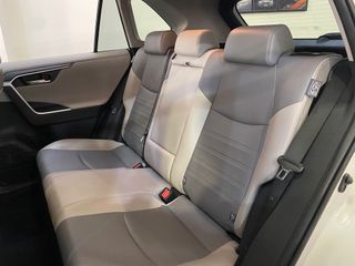 Toyota RAV4 LUXURY