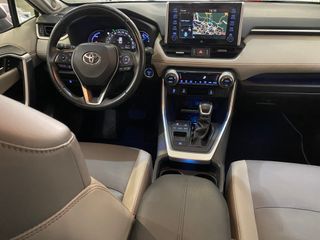 Toyota RAV4 LUXURY