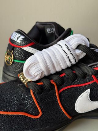 Nike SB Dunk Low QS Bronx Girls Skate
