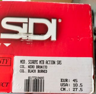 Zapatillas de bicicleta de montaña.