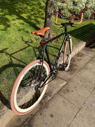 Bicicleta Fixie Quella Bikes Negra