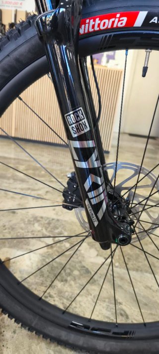 Berria Mako GT PRO