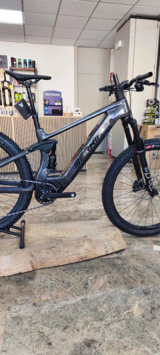 Berria Mako GT PRO