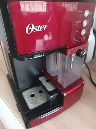 Cafetera Oster Roja