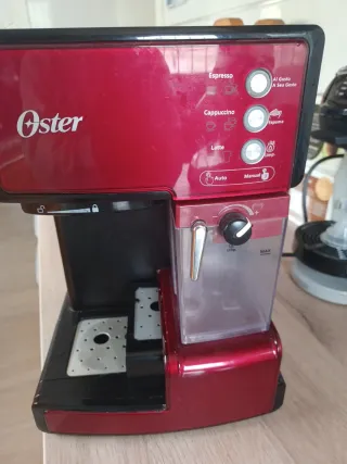 Cafetera Oster Roja