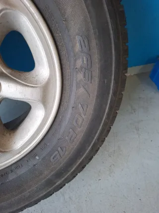 Llanta Mitsubishi Montero V20
