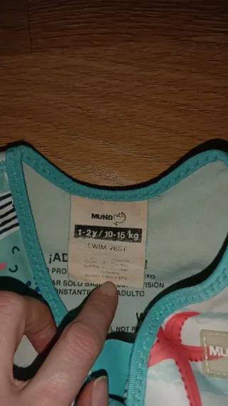 Chaleco flotador piscina infantil