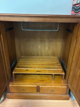 Mueble TV de madera precioso