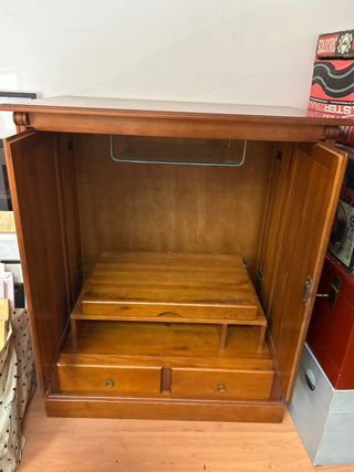 Mueble TV de madera precioso