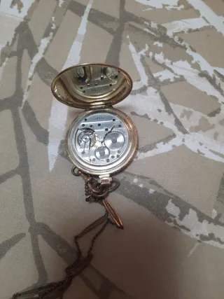 Reloj de bolsillo Omega antiguo