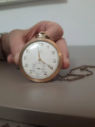 Reloj de bolsillo Omega antiguo