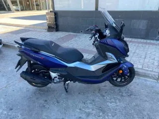 Ciclomotor 125cc sym cruisym alpha Maxi Scooter