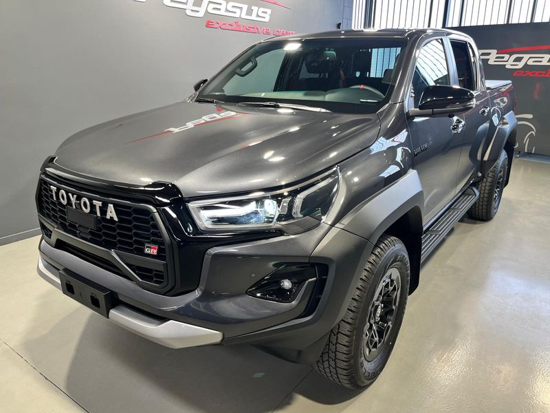Toyota Hilux 2025, foto 8
