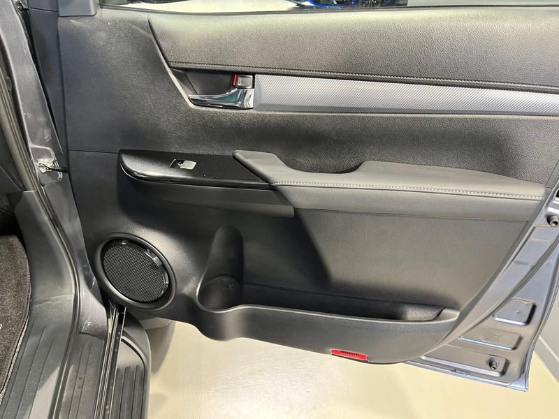 Toyota Hilux 2025, foto 32
