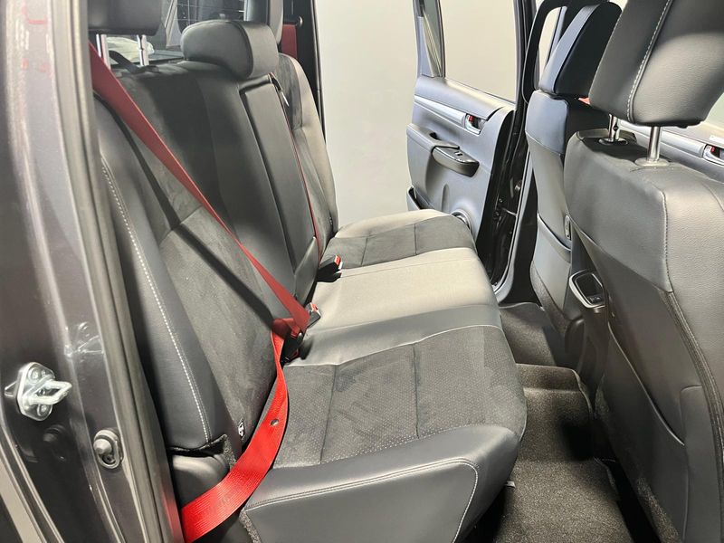Toyota Hilux 2025, foto 45