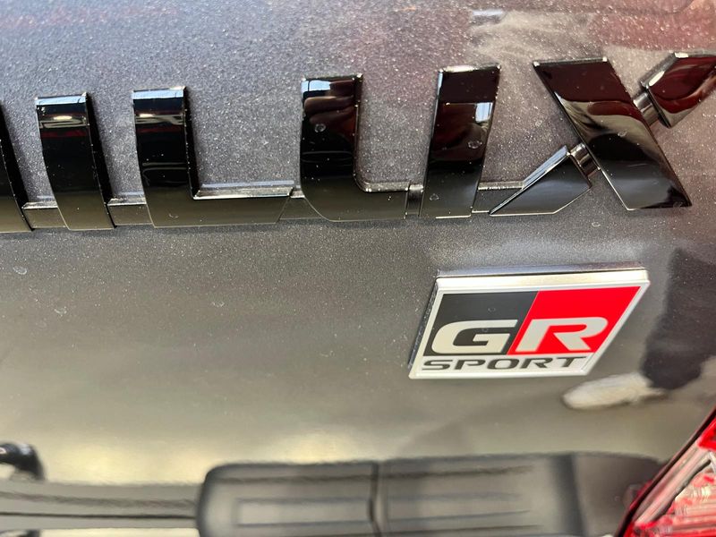 Toyota Hilux 2025, foto 17