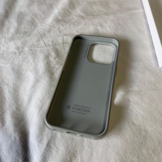 Funda iPhone 16 Pro Rimowa