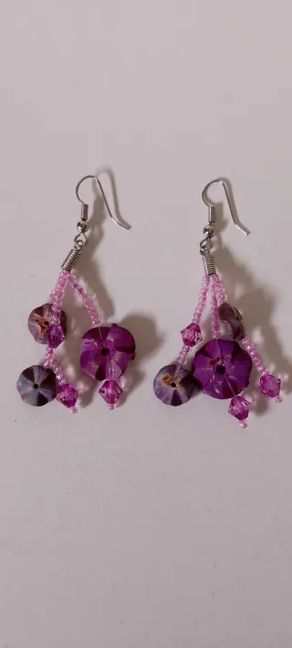 Pendientes largos artesanales rosa lila