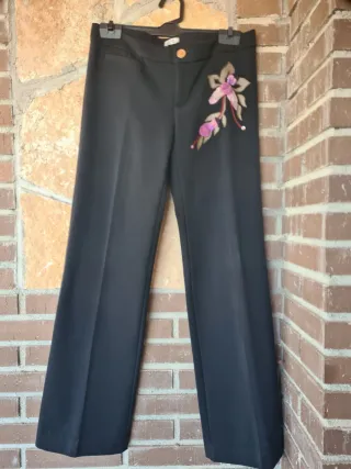 Pantalón vestir negro mujer con bordado