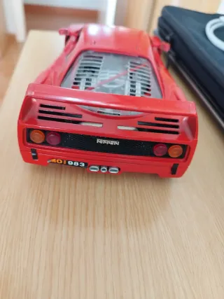 Ferrari F40 1:18