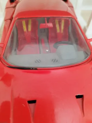 Ferrari F40 1:18