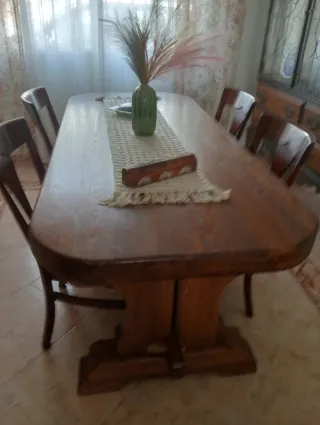 Mesa comedor madera 2.40m + 4 sillas + 2 sillones