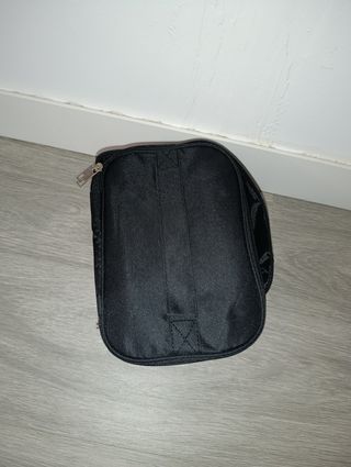 Neceser negro con cremallera