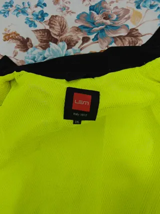 Chubasquero impermeable verde