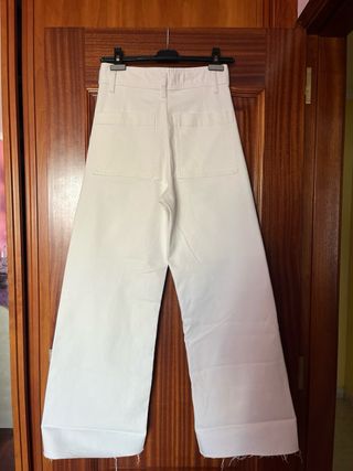 Pantalón ancho blanco Zara