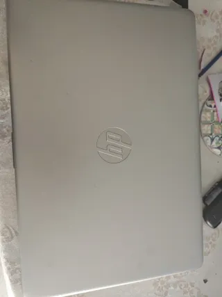 HP 15s Portátil Plata