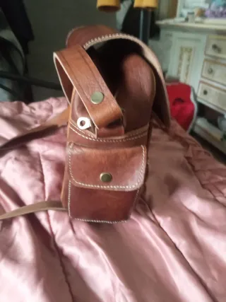 Bolso bandolera de cuero marrón