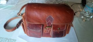Bolso bandolera de cuero marrón unisex