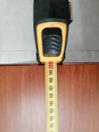 Mesa de comedor de madera