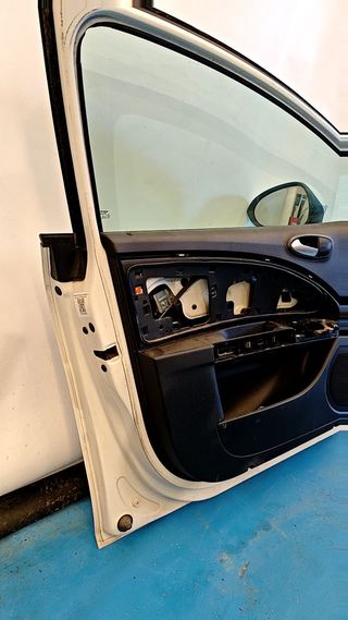PUERTA DELANTERA IZQUIERDA Seat Leon (1P1) (2005->2011)