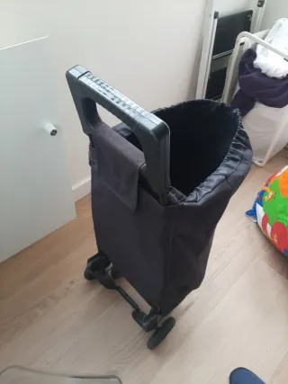 Carrito de compra Garmol negro 4 ruedas