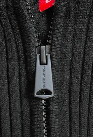 Rebeca Tommy Jeans cremallera M negra