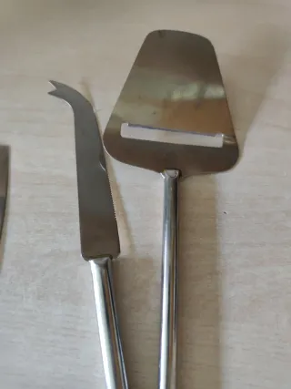 Set di 3 coltelli per formaggio