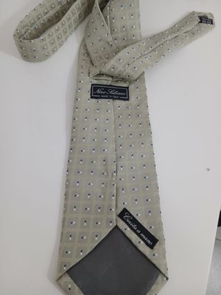 Cravatta Nino Salzano Seta Grigio Chiaro