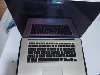 Apple MacBook Pro Plata