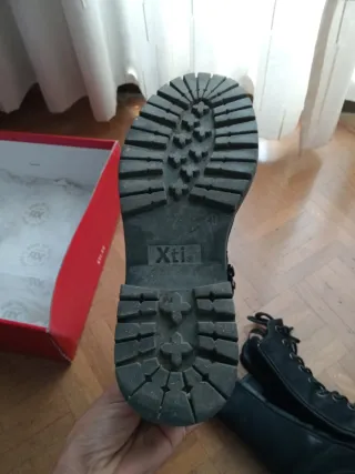 Botas veganas negras