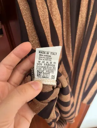 Vestido Lolita Dourado e Preto Tamanho M