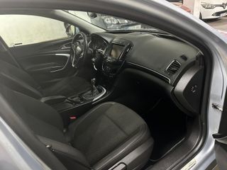 Opel Insignia Tourer 2016 (PEGATINA C)