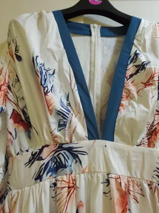 Vestido estampado floral talla M