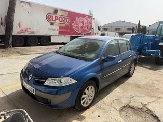 Renault Megane 2 2008 pegatina B