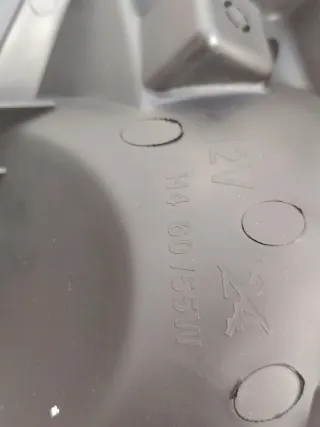 Foco delantero coche