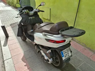 Piaggio MP3 500 - Carnet de Coche