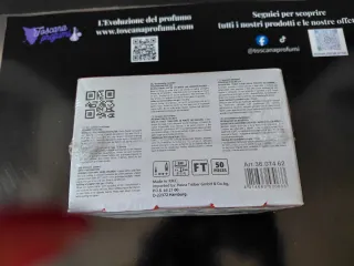Box 5 accendini con stampa labbra e foglie