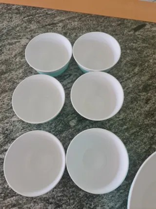 Set insalatiera + 6 ciotole verdi e bianche