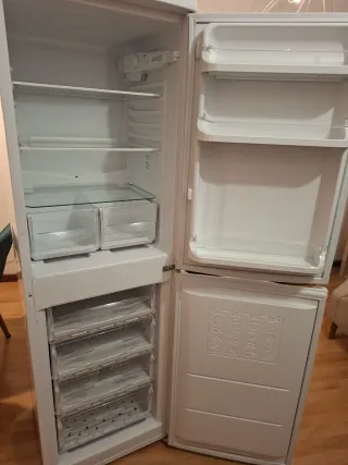 Nevera Indesit 2 puertas